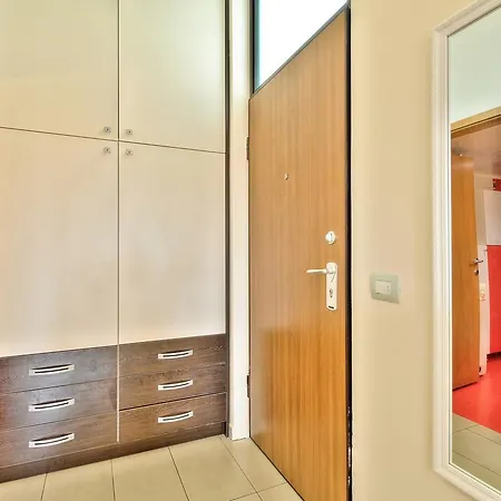 Mia House With Apartamento *