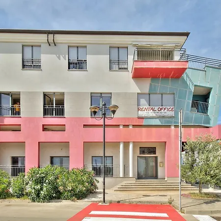 Mia House With Apartamento Umago